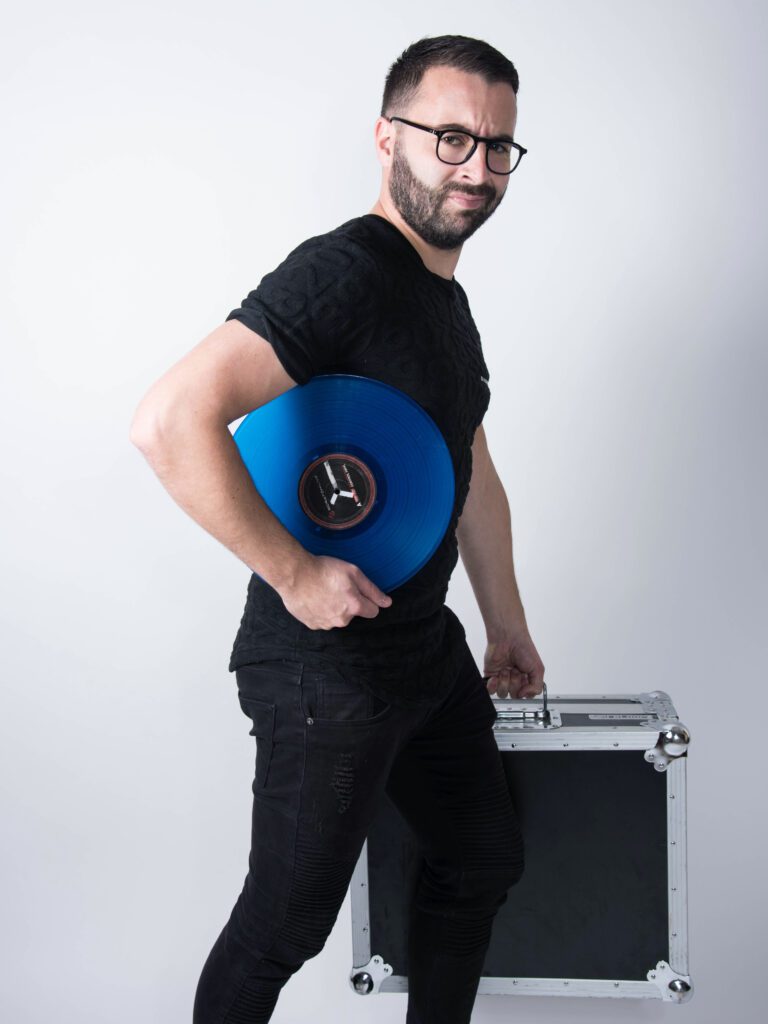 dj